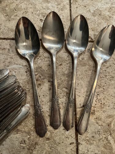 Set of 4 Happiness Wm A Rogers Oneida Flatware Silverplate 1940 4 Sets Ava - $9.40