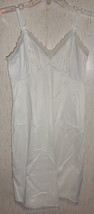 EXCELLENT WOMENS Vintage Sears &quot;THE DOESN&#39;T SLIP&quot; IVORY FULL SLIP  SIZE 34 - £20.19 GBP