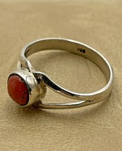 Coral Ladies Ring Size 7 Sterling Silver .925 Vintage Estate Find 19-606 - £18.90 GBP