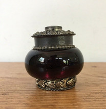 Vtg Amethyst Purple Glass Metal Floral India Handmade Trinket Jar Perfume Box - £31.23 GBP