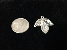 Leaf Antique Silver Pendant Necklace charm - $14.20