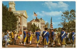 Vintage WALT DISNEY WORLD Postcard Liberty Square Fife &amp; Drum Corps 3x5 Unused - £4.70 GBP