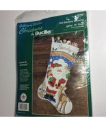 Bucilla  SANTA &amp; ANIMALS  Felt Applique Christmas Stocking Kit 32709 - $354.49 MXN