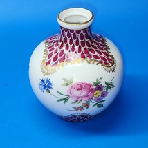 Vintage ELIOS Peint Main HF Handmade Hand Painted Porcelain Carafe Jug Vase - $18.61