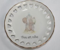 PRECIOUS MOMENTS Mini Plate 1985  &quot;Thou Art Mine&quot;  with Stand  #410 - $10.00