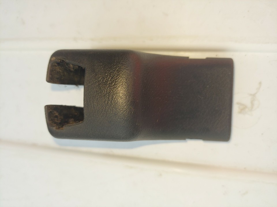 2003-2006 HONDA ELEMENT FRONT SEAT TRACK TRIM COVER BLACK OEM 04 05 - $9.89