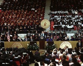 President Ronald Reagan speaks at 1987 Tuskegee Univ. graduation Photo Print - £7.03 GBP+