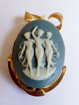 VTG White on Blue Three Nymph Scene Gold tone Pearl fauxt pin brooch - £33.11 GBP