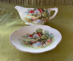 Vntg Royal Winton Grimwades ‘RED ROOF’ Gravy/Sauce Boat Saucer Plate Gold Trim - £25.21 GBP