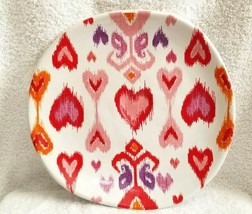 Williams Sonoma AMOUR HEART IKAT 9&quot; Plate NEWWOT - £11.98 GBP