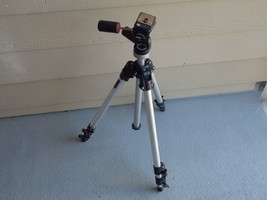 Bogen 3011 Tripod With Bogen 3029 pan tilt Head Made In Italy by Manfrotto - £62.57 GBP