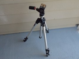 Bogen 3011 Tripod With Bogen 3029 pan tilt Head Made In Italy by Manfrotto - £63.38 GBP