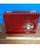Vintage Sentinel Radio Model 345 1950s - Red - Bakelite? - $1,891.64 MXN