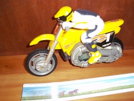 VINTAGE Hot Wheels motorcycle &amp; rider Cycle Yellow RARE Hard to Find - $13.99