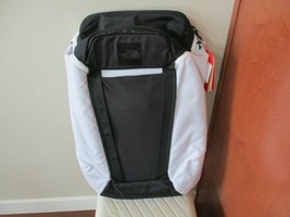 BNWT The North Face Instigator 32L Backpack/ TNF white/TNF black, Adult unisex - £67.26 GBP