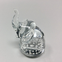 Controlled Bubble Blown Clear Glass Elephant Paperweight - £35.97 GBP