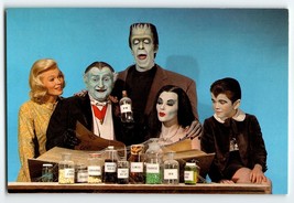 The Munsters Full Cast Postcard Chrome Continental Halloween Horror TV C... - £12.35 GBP