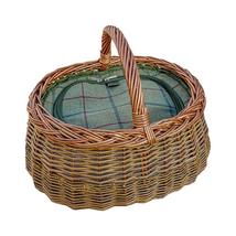 C home deluxe wicker car basket with fitted cooler 4cdb22c9 1dbd 4a6b a16b 4892aacfb1bd thumb200