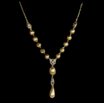 Faux Pearl Y Drop Necklace Golden Cream Silver Tone Chain 1920s Style 16&quot; - £11.43 GBP