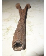 OLD ANTIQUE IRON ROD-FITTING HANDLE TOOL. - $19.00
