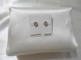 Department Store 1/4&quot; Gold Tone Silver Glitter Stud Earrings A1001 - $10.55