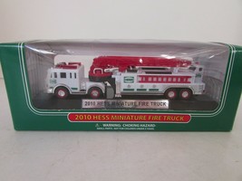 HESS 2010 MINIATURE FIRE TRUCK WITH LADDER MIB DISPLAY BASE WORKS  LotD - $9.67