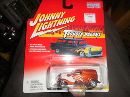 2002 Johnny Lightning Thunder Wagons "1933 Ford Delivery" Mint Car / Sealed Card - $4.00