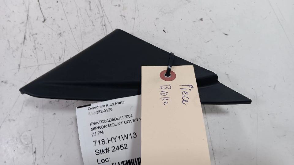 Hyundai Veloster Mirror Mount Cover Door Trim Right Passenger  2012 2013... - $24.69