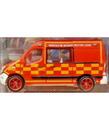 Matchbox Supreme Hero Ultra Max Highly Detailed Renault Master Ambulance... - $9.89