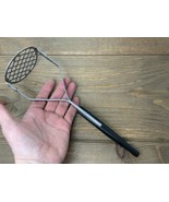 Potato Masher Stainless Steel Vtg Black MCM Tapered Handle Household Mad... - €12,89 EUR