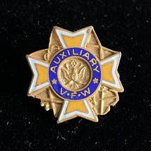 Vintage Enamel Hat Lapel Pin-Back Vfw Veterans Of Foreign Wars Us Auxiliary - £18.79 GBP