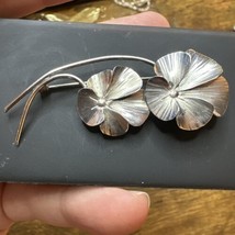 Sterling Silver Stuart Nye Pansy Flower Brooch Estate 925 Designer - $40.50