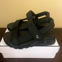 Skechers Uno New Heights Black Strappy Platform Sandals 119813 Womens 7 - $29.69