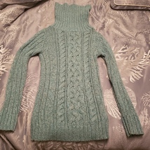 Old navy Robin&#39;s egg color womens XS sweater - £13.75 GBP