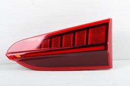 Mint! 2021-2023 Hyundai Santa Fe Inner LED Tail Light Right Passenger Side OEM - £98.79 GBP