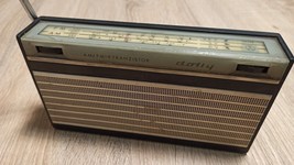 Radio Tesla antigua. Checoslovaquia. 1950-60 - $36.46