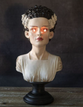 Bride of Frankenstein Bust With Red LED Light Up Eyes Halloween Decor Horror - £45.07 GBP