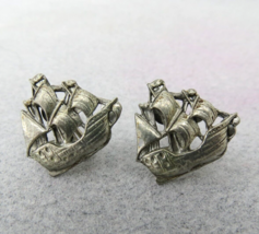Vintage Pewter Clipper Ship Earrings Screw Back Sail Boat .75&quot; Estate Find - £7.94 GBP
