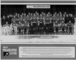 2006-07 PHILADELPHIA FLYERS 8X10 PHOTO HOCKEY NHL PICTURE B/W - $4.94