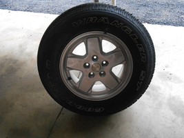 2005 Jeep Liberty Spare Tire Rim Wheel - $199.99