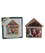Vintage Nobel Hall Rubber 4 pc Refrigerator Magnets Lodge Bears Cabin Ma... - $28.49