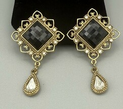 Vintage Victorian Revival Goldtone Dangle Earrings Black Center Rhinestones - $423.67 MXN