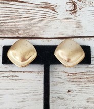 Vintage Chico&#39;s Clip On Earrings Gold Tone Diamond Shape - £6.72 GBP