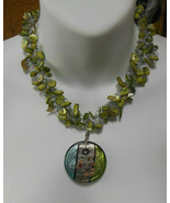 Vintage Green Stone Twisted Wire Foiled Glass Pendant Necklace - $44.55