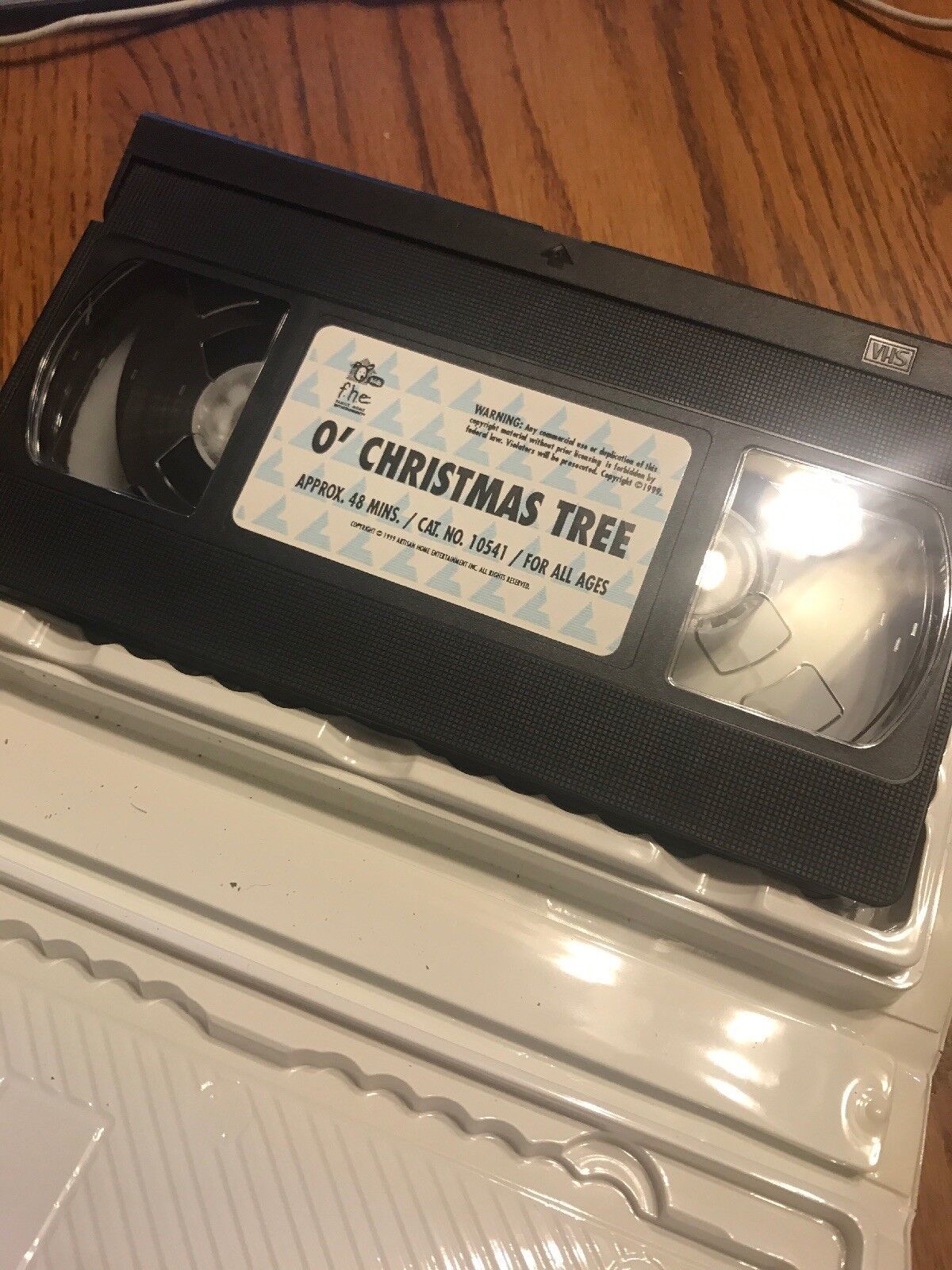 El Árbol De Navidad (VHS, 1999, Clamshell) Se Envía En 24h Item image 4