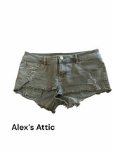 refuge jean shorts size 6 pre owned - $27.10 CAD