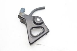 00-02 TOYOTA CELICA VACUUM SWITCH VALVE E2313 image 6