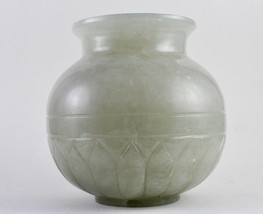 Antique Natural Aventurine White Jade 3500 Ct Gemstone Carved Pot For Ho... - $665.00