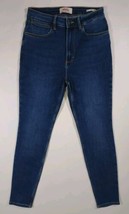 Wrangler Women&#39;s High Rise Unforgettable Skinny Blue Jeans Size 10 Measure 27x27 - £12.37 GBP