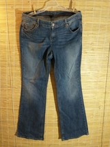 Tommy Hilfiger Women&#39;s Jeans Freedom Boot Cut Sz 16R Medium Wash 37 x 32... - $6.70 CAD